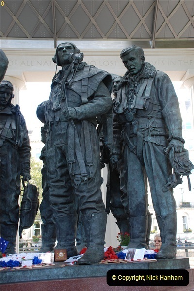 2012-10-06 The LONG OVERDUE Bomber Command Memorial @ Green Park, London (30)070