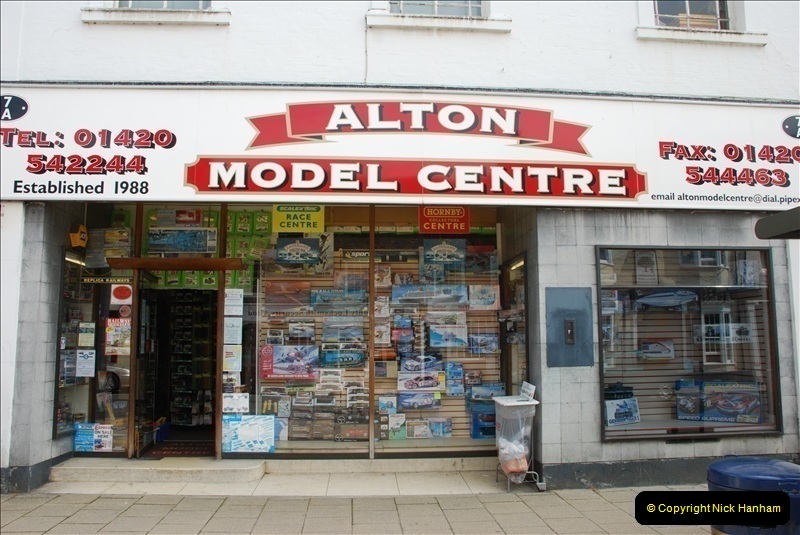 2010-05-19 Alton Model Centre (1)003003