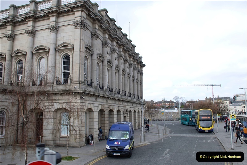 2019-03-31-Dublin-Eire.-215-Past-the-station-on-the-way-back.-215