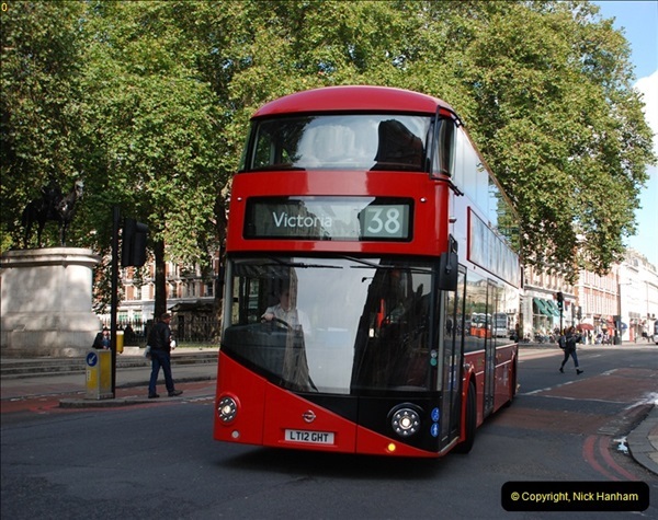 2012-10-07 Ride on LT12 GHT Borismaster. Route 38 Victoria to Hackney Central.  (1)06