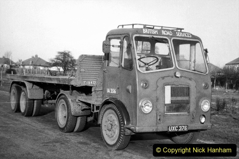 BRS-lorries-of-the-1950s-and-1960s.-166-166