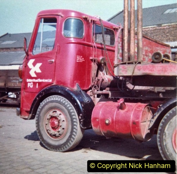 BRS-lorries-of-the-1950s-and-1960s.-186-186
