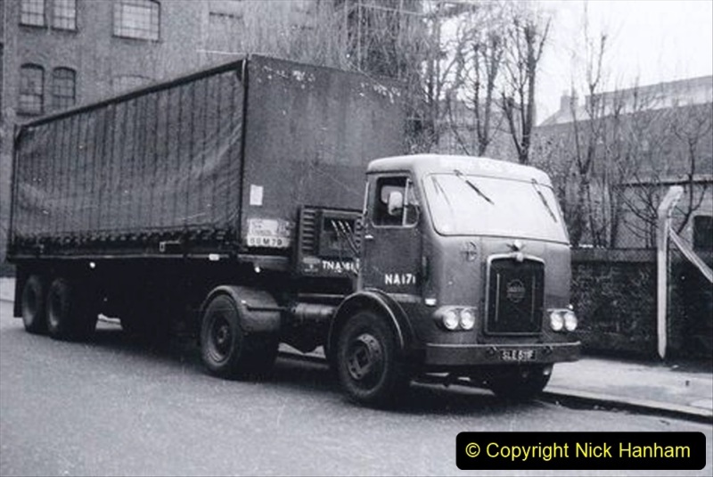 BRS-lorries-of-the-1950s-and-1960s.-60-060