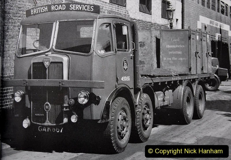 BRS-lorries-of-the-1950s-and-1960s.-96-096