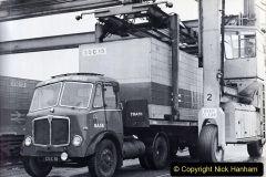 BRS-lorries-of-the-1950s-and-1960s.-183-183