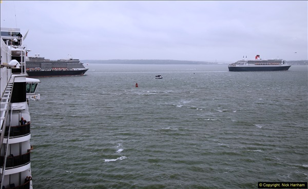 2015-05-03-Three-Queens-leave-Southampton.-148148