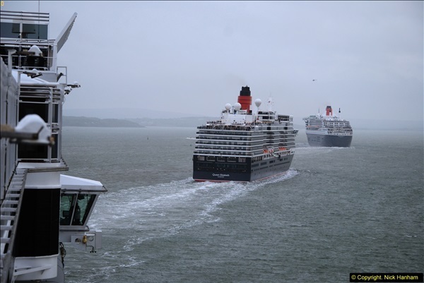 2015-05-03-Three-Queens-leave-Southampton.-157157