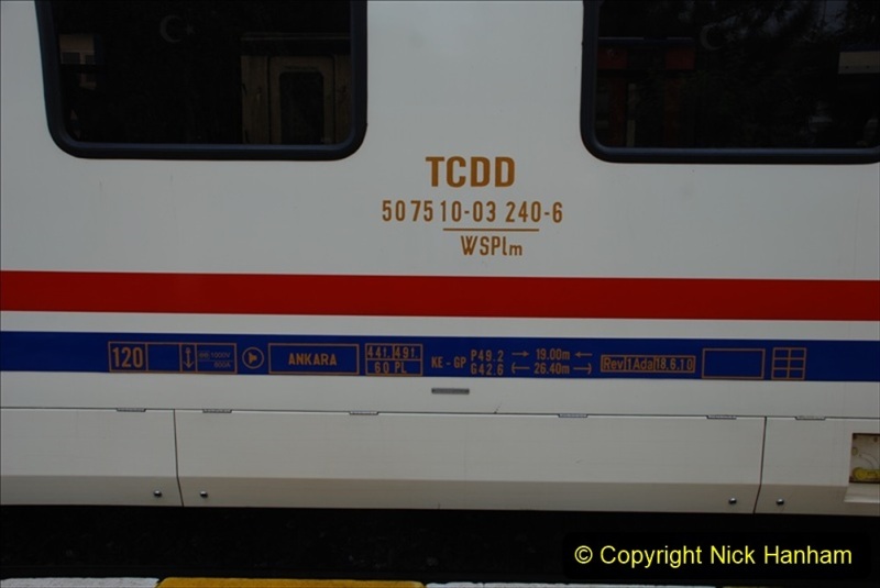 2010-10-26-IstanbulTurkey.-Transport-103123
