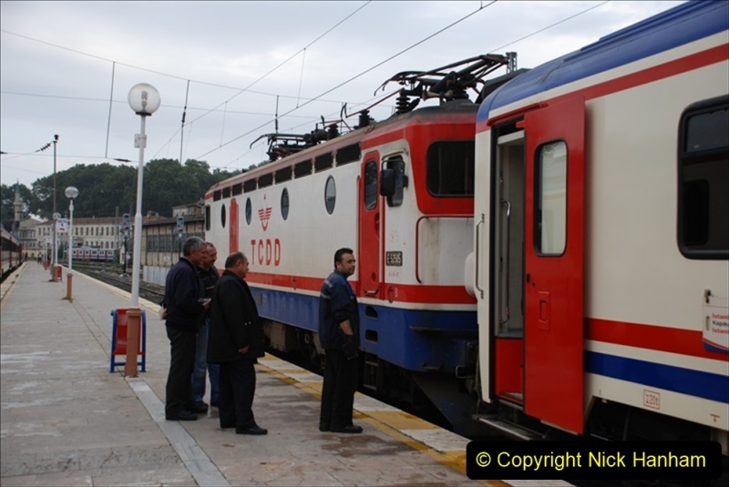 2010-10-26-IstanbulTurkey.-Transport-121141