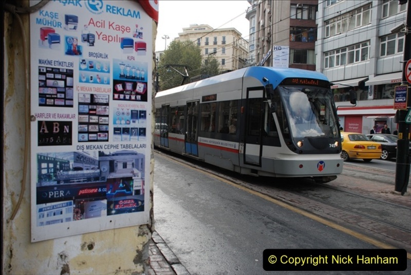 2010-10-26-IstanbulTurkey.-Transport-79099