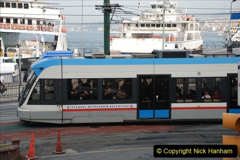 2010-10-26-IstanbulTurkey.-Transport-93113