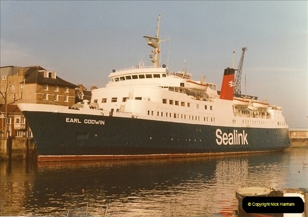 1983-12-04 Weymouth, Dorset.  (1)085