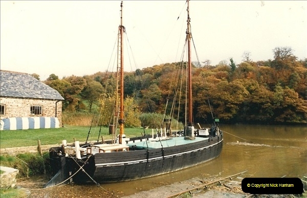 1986-10-29. Cothele Quay, Devon.145