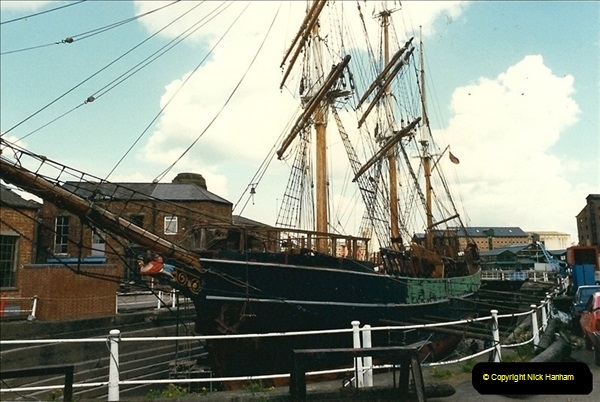 1989-04-14 Gloucester Docks, Gloucestershire. (3)167