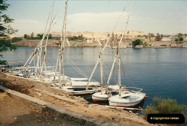 1995-07-17 to 24-07. Aswan, Lake Nasser, Abu Simbel, Aswan (19)309