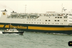 1986-07-27. Sandbanks, Poole, Dorset. (Picture taken by Mrs. I. Hanham. Your Host arriving in Poole)143