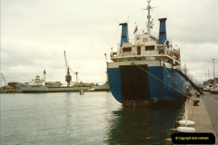 1989-01-02 Poole Quay, Dorset.  (3)158