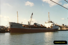 1989-02-20 Poole Quay, Dorset.  (2)162