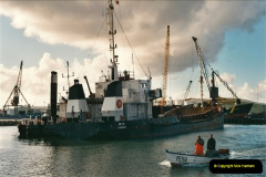 2000-11-13. Poole Quay, Dorset. (1)515