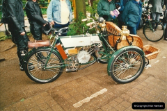 2002-06-17. The Vintage Motorcycle Club's Banbury Run, Banbury, Oxfordshire. (17)221221