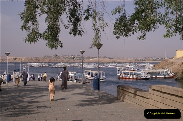 2006-05-09-Aswan-The-River-Nile-Egypt.-1143