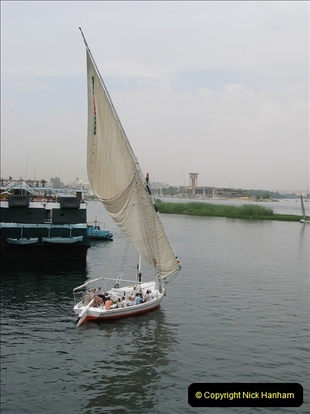 2006-05-11 The River Nile, Egypt.  (6)177
