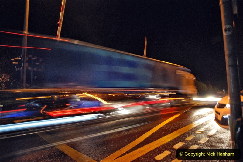 2020-12-14 Tesco Express by night at Brockenhurst, Hampshire. (1) 200