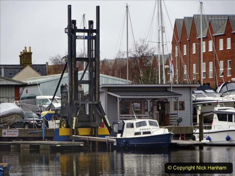 2020-12-14 Lymington, Hampshire. (6) Boat hoist. 204