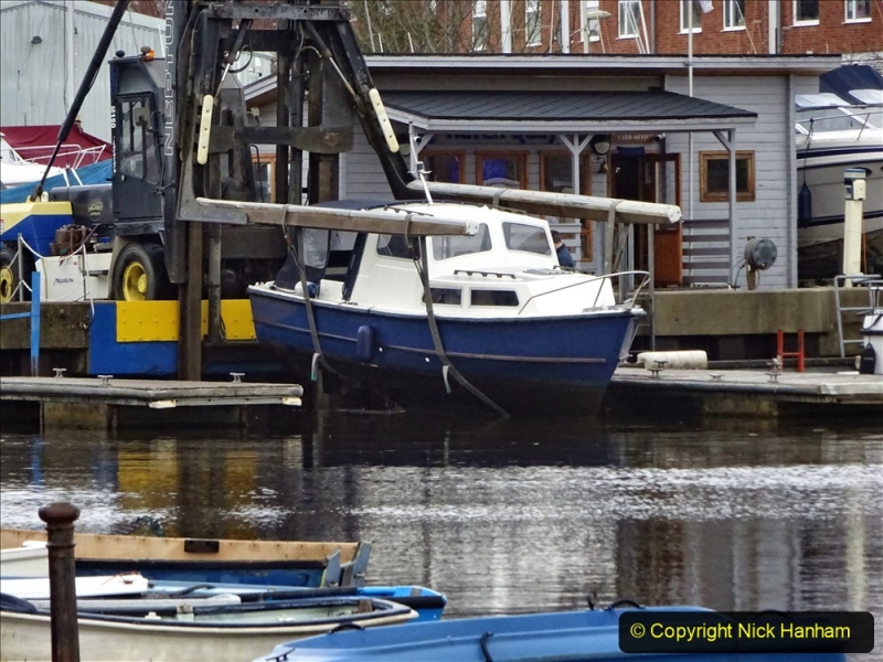 2020-12-14 Lymington, Hampshire. (7) Boat hoist. 205