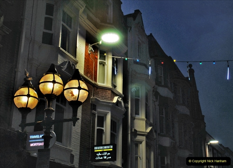 2021-12-20 Bournemouth Christmas Cracker and Lights. (79) 079