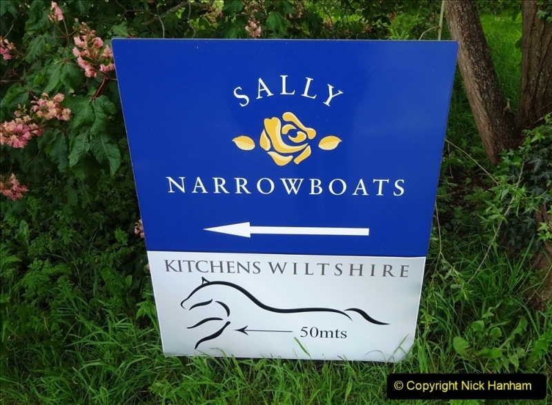 2021-05-19 Wiltshire Holiday Day 3. (9) Kennet & Avon Canal on a Sally Day Boat with friends. 009