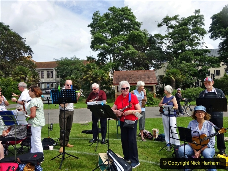 2021-07-29 Your Host with the U3A Ukulele Group at Poole Park supporting events in Poole, Dorset. (4) 008