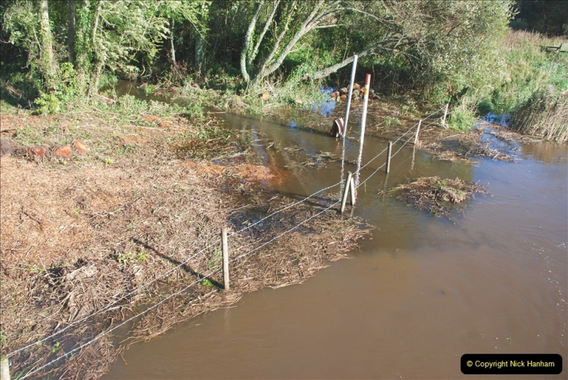 2021-10-20 Bridges 3 & 4 fencing and tidy up completed. (14) A lot of overnight rain has swolen the River Frome. 014