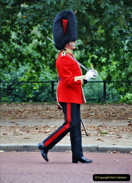 2021-09-20 Central London Break. (207) Changing the Guard at Buckingham Palace.  207