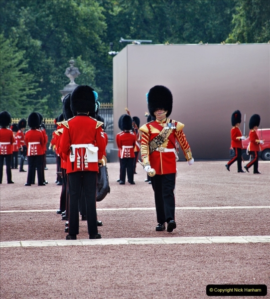 2021-09-20 Central London Break. (229) Changing the Guard at Buckingham Palace.  229
