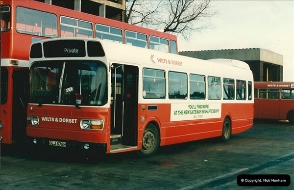 1986-11-22 Poole Depot, Poole, Dorset.  (4)101