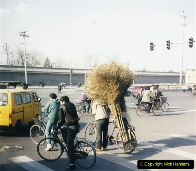 China 1997 November Number 1. (15) Beijing. Road sweeper brushes.015