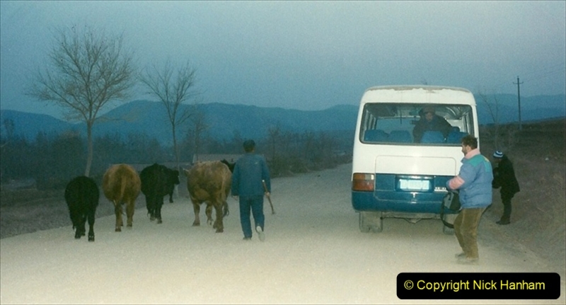 China 1997 November Number 2. (25) Yebaishou area linesiding. Dusk. 025