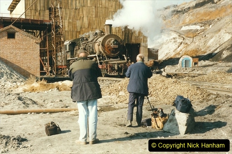 China 1999 October Number 1. (143) At Jalainur Opencast Coal Mine.
