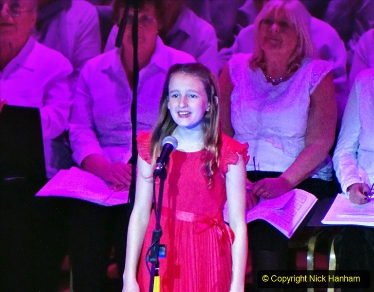 2019-12-12 Christmas Cracker & Bournemouth (25)  The Christmas Cracker Show in aid of the Compton organ fund. 025