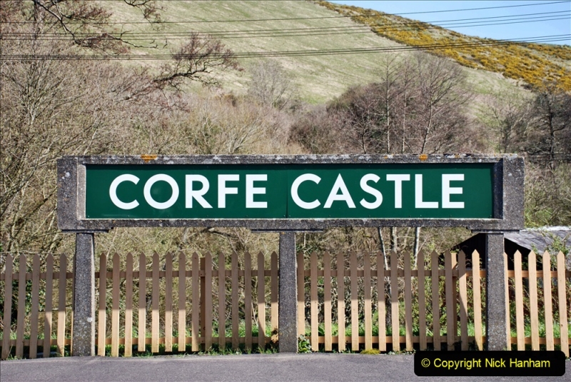 2020-03-23 Covid 19 shuts the Swanage Railway. (81) Corfe Castle. 081