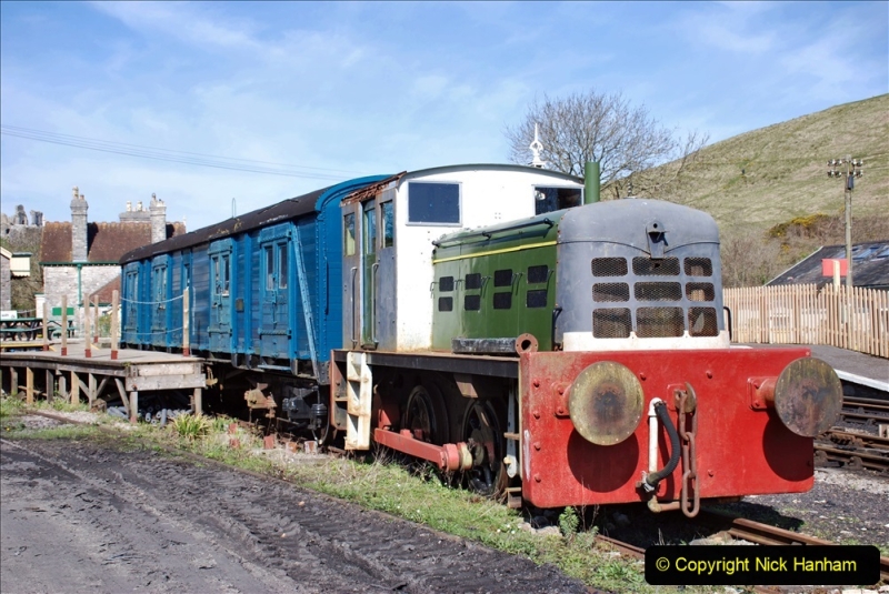 2020-03-23 Covid 19 shuts the Swanage Railway. (95) Corfe Castle. 095