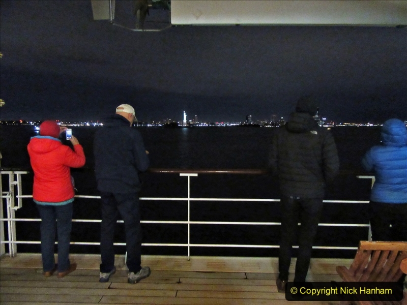 2019-11-10 New York. (14) New York arrival on Queen Mary. 014