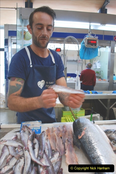 2019 June 28 to 05 July P&P MV Orian France, Spain and Guernsey. (216) Ferrol, Spain. The fish market. Gutting a fish in a few seconds. 216