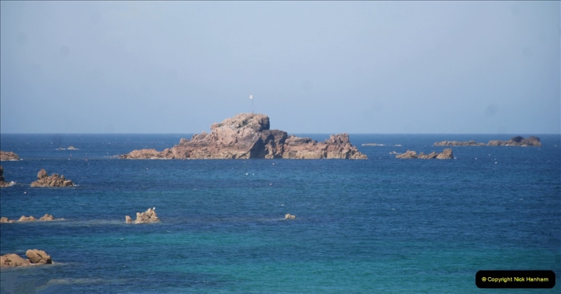 2019 June 28 to 05 July P&O MV Oriana France, Spain and Guernsey. (72) Guernsey CI. Round the island costal bus ride. 072