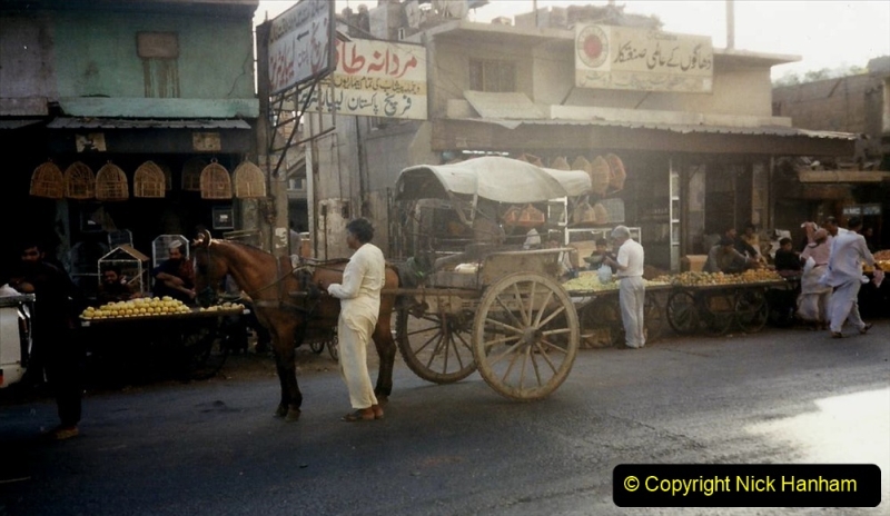 Pakistan and China 1996 June. (54) Karachi.  Local Market. 054