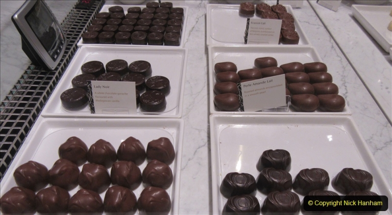 2019_11_03 to 17 Cunard's Queen Mary New York to Southampton @ first Literature Festival at Sea.  (101) Godiva Chocolates. 101
