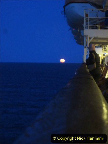 2019_11_03 to 17 Cunard's Queen Mary New York to Southampton @ first Literature Festival at Sea.  (28) Moon Rise. 028