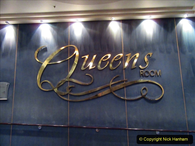 2019_11_03 to 17 Cunard's Queen Mary New York to Southampton @ first Literature Festival at Sea.  (34) An evening on QM2. 034