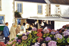 2001 September in France. (23) Market at Carantec. 23
